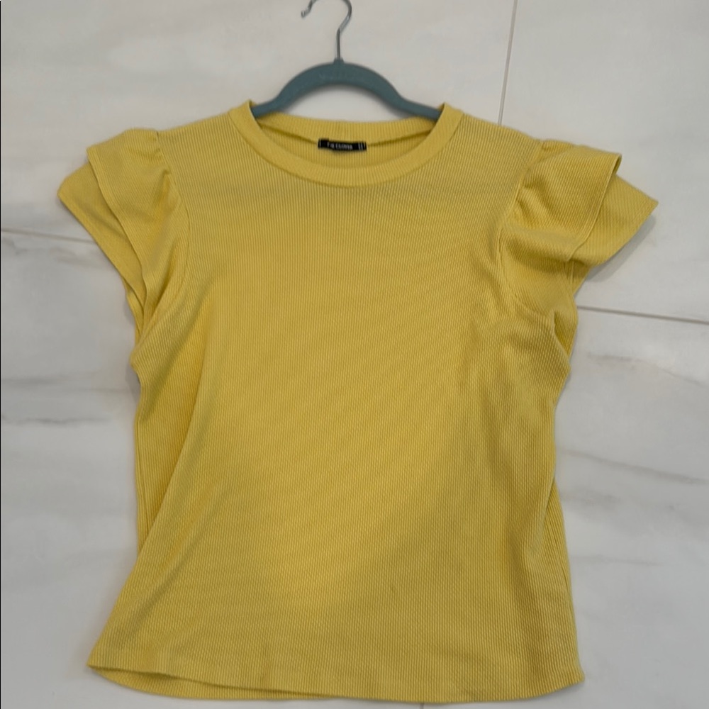 Pink Clover Yellow Ruffle Sleeve Top - Picture 3 of 4